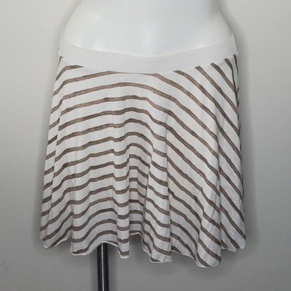 5/$16 Victoria's Secret Stripe Skater Skirt - Picture 1 of 3